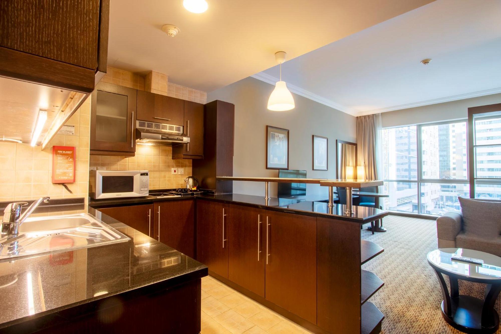 Al Manzel Hotel Apartments Abu Dhabi Ngoại thất bức ảnh